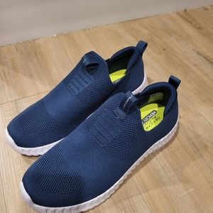 Skechers womens sneakers size 6